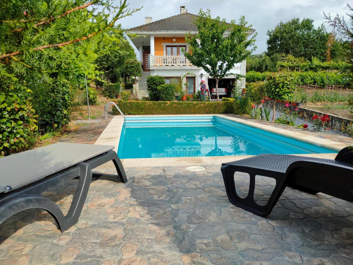 Villa Con Piscina En Panton Ribeira Sacra Galicia Ideal Para Familias Exterior photo